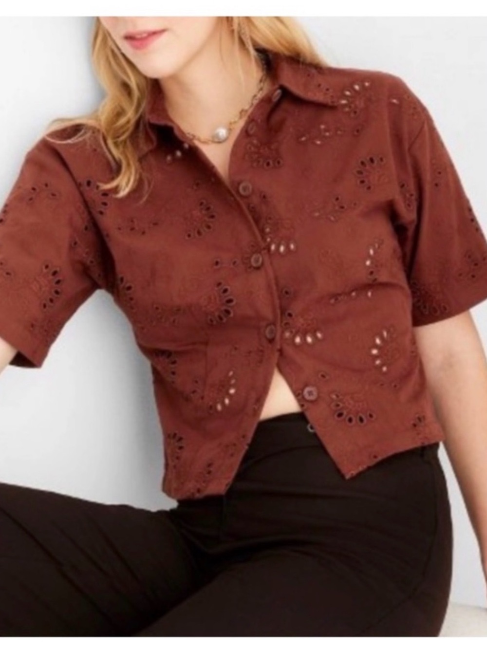 Women's Brown Eyelet Short-Sleeve Button-Down Shirt